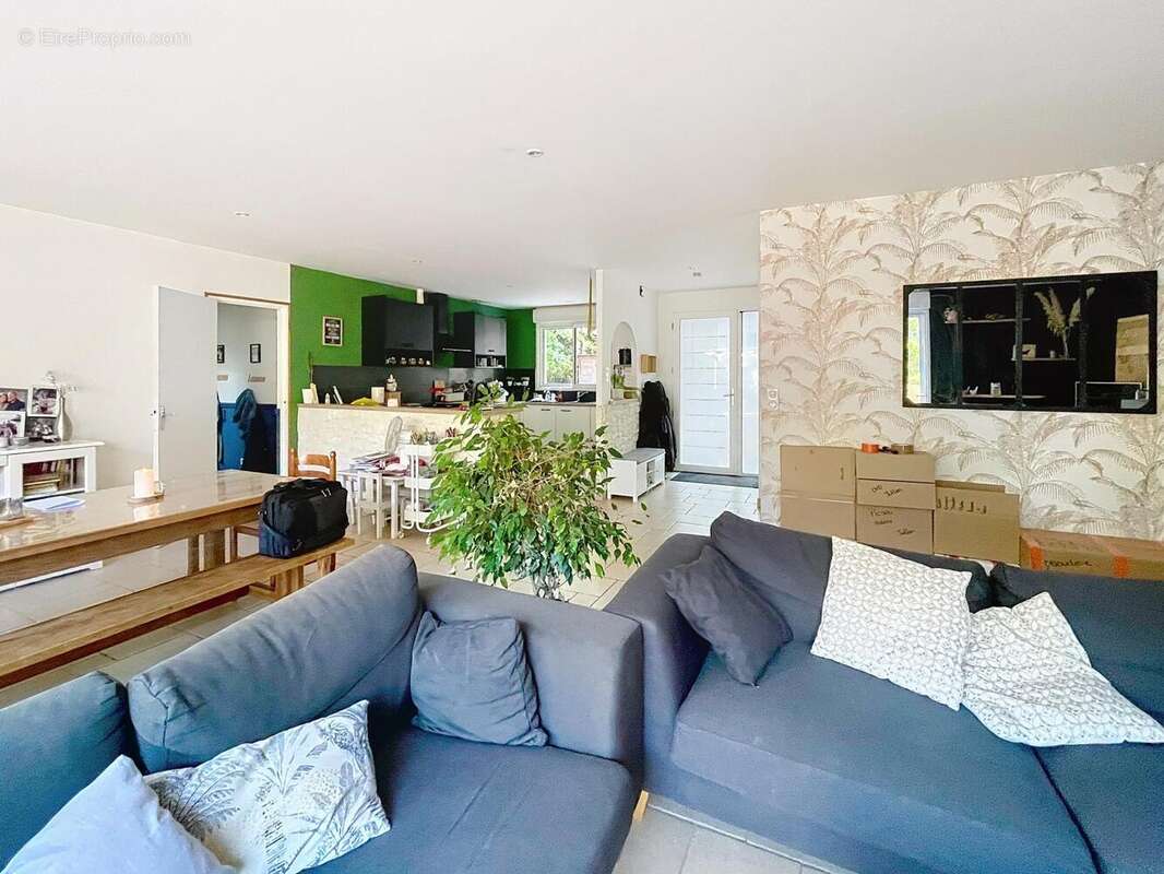 Maison 125 m² à Saint-Colomban  - photo 3