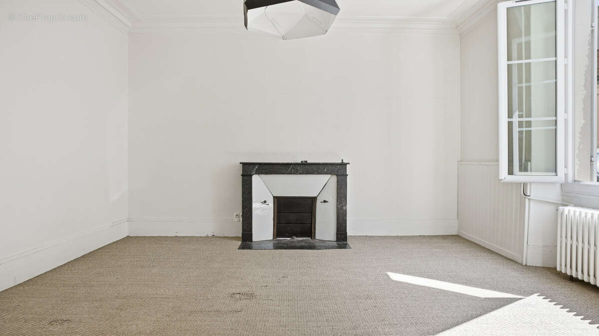 Maison à FONTAINEBLEAU