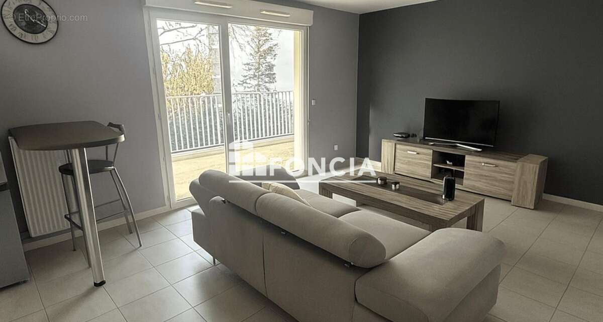 Appartement à DECINES-CHARPIEU