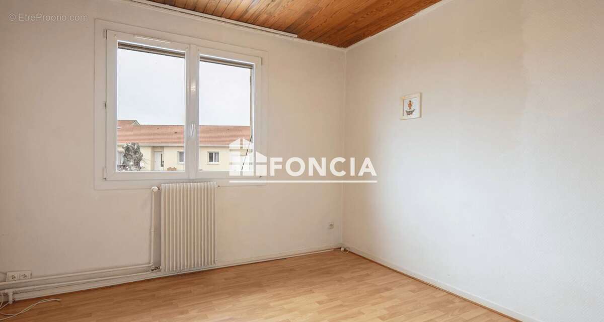 Maison à MONTFERRAT