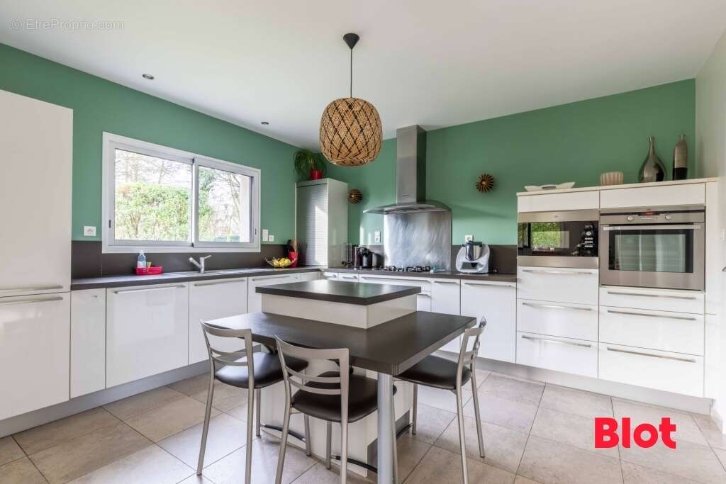 Maison à THORIGNE-FOUILLARD