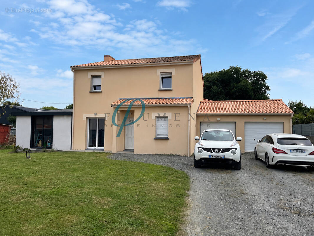 Maison à LE FUILET