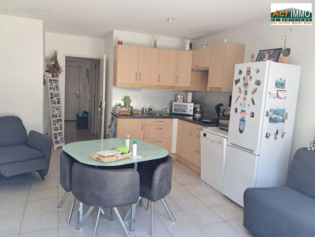 Appartement 42 m² à Istres  - photo 3