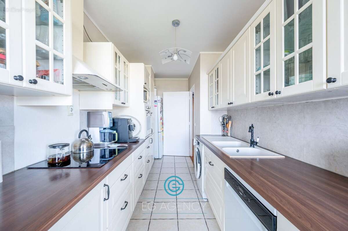 Appartement à MARSEILLE-9E