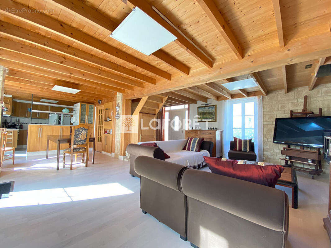 Maison à PORT-DES-BARQUES