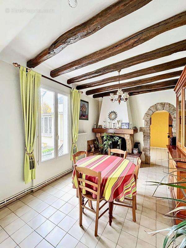 Maison à LE BLANC-MESNIL