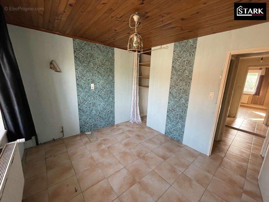 Maison à AMBLANS-ET-VELOTTE