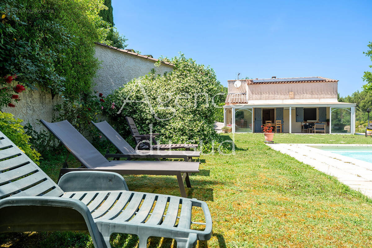 Maison à CADOLIVE