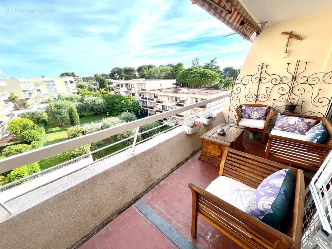 Appartement à LE CANNET
