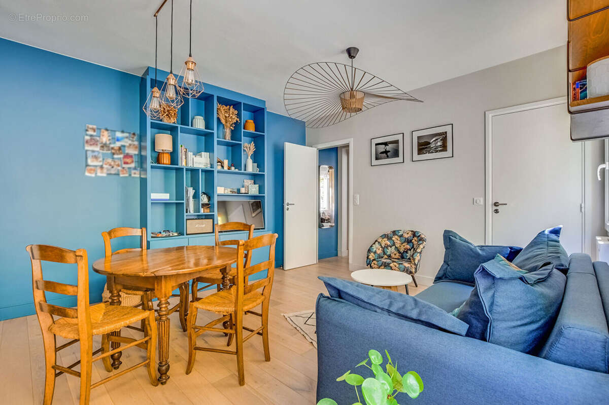 Appartement à PARIS-11E