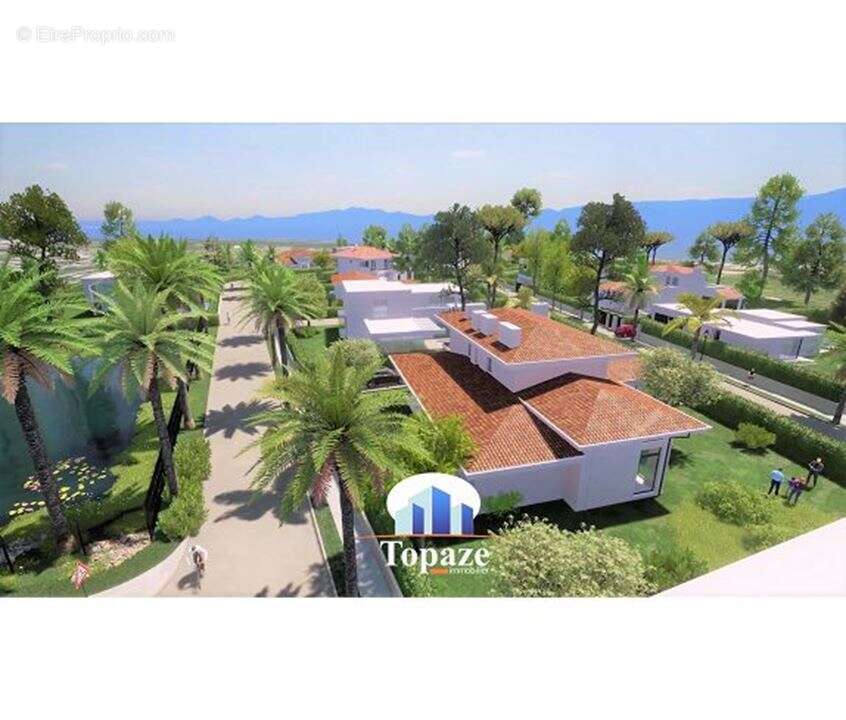 Terrain à ROQUEBRUNE-SUR-ARGENS