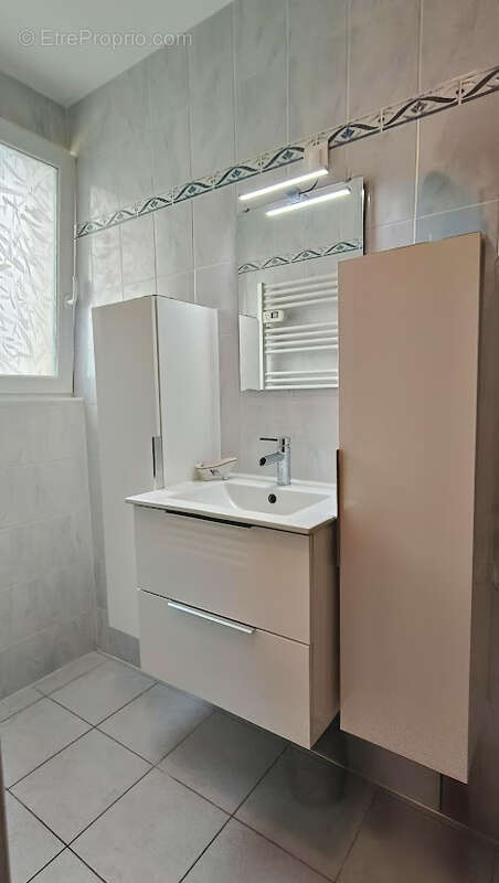 Maison à SAINT-MARTIAL-DE-MIRAMBEAU