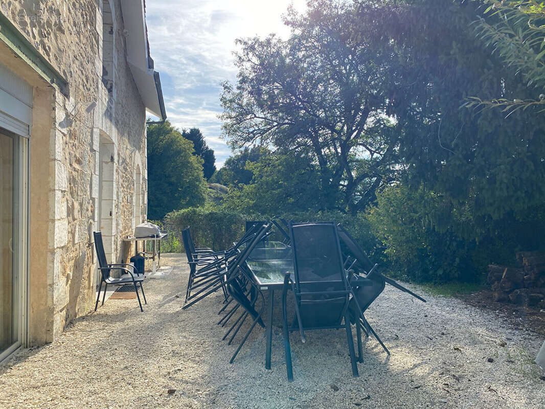 Maison à SAINT-PIERRE-DE-COLE