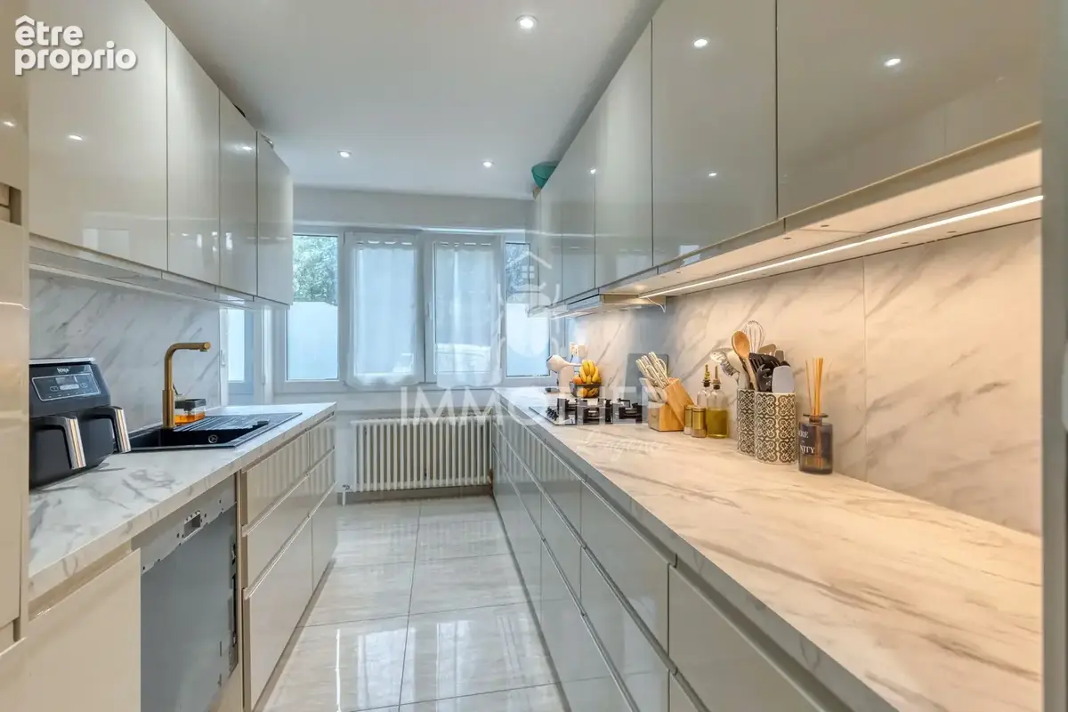 Appartement 5 pièces 116 m² à vendre à Echirolles (38130) - photo 6