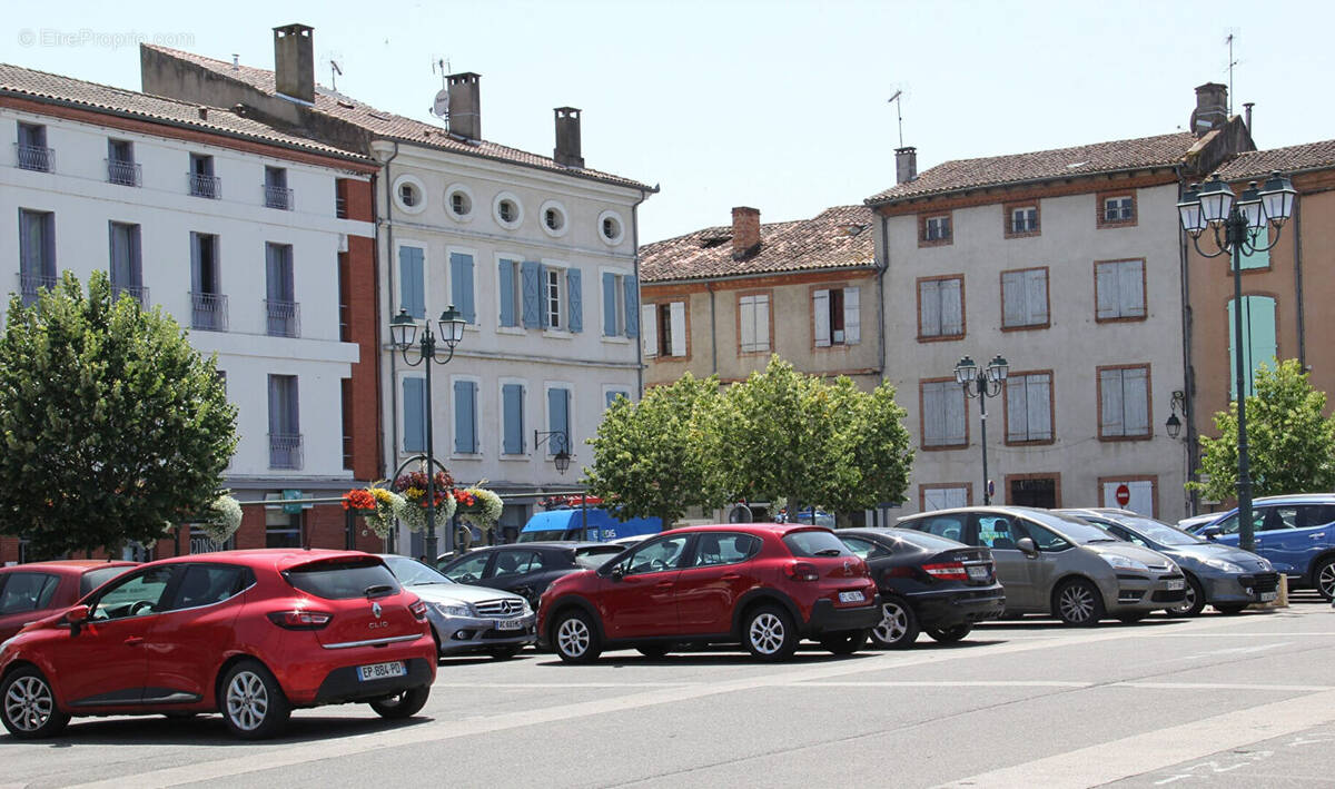 Autre à MOISSAC