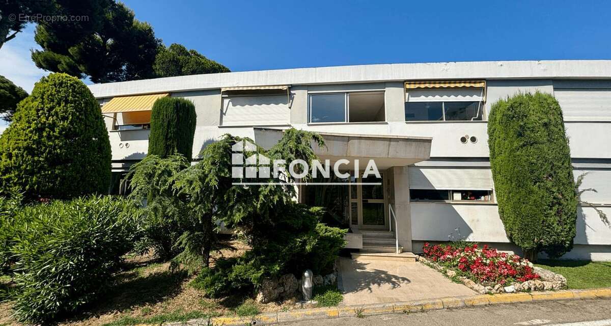 Appartement à VILLENEUVE-LOUBET