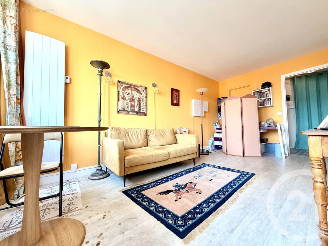 Appartement à CLICHY