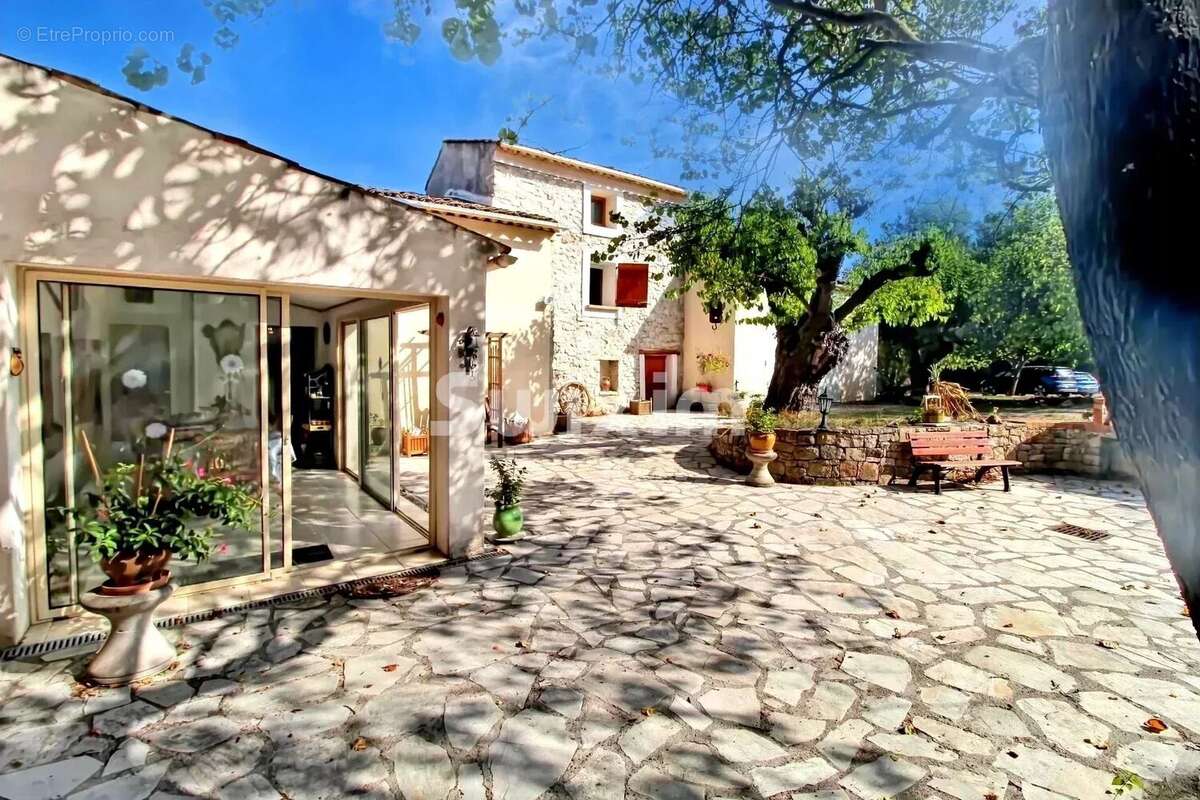 Maison à DRAGUIGNAN