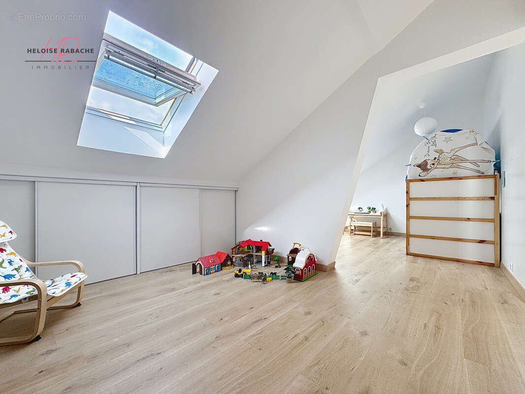 Maison à AUFFREVILLE-BRASSEUIL