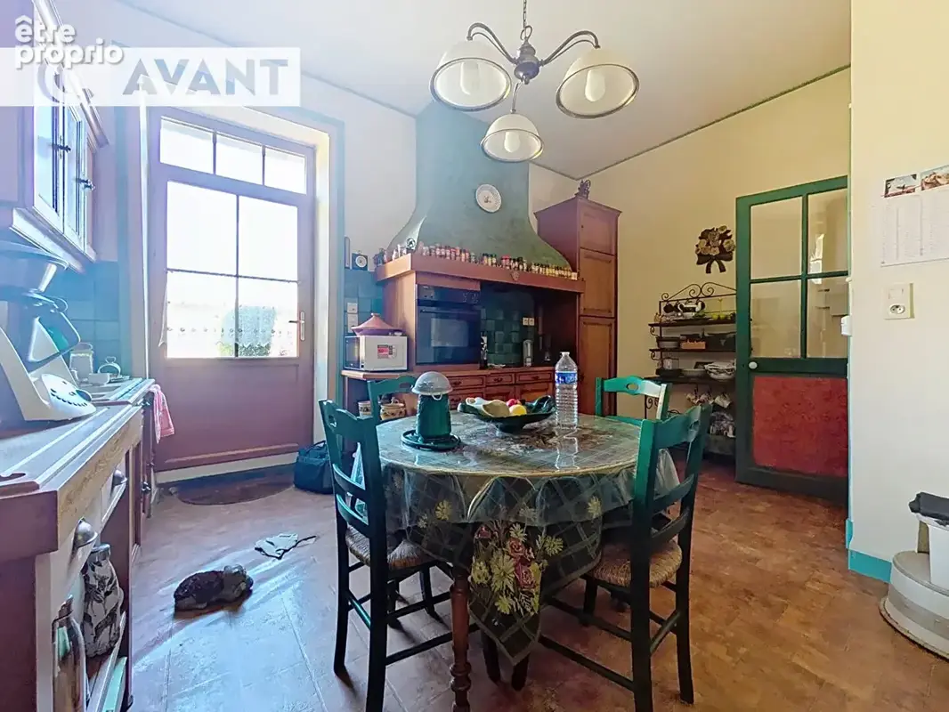 Maison en pierre 7 pièces à vendre - Saint-Aubin-d'Aubigné centre - photo 5