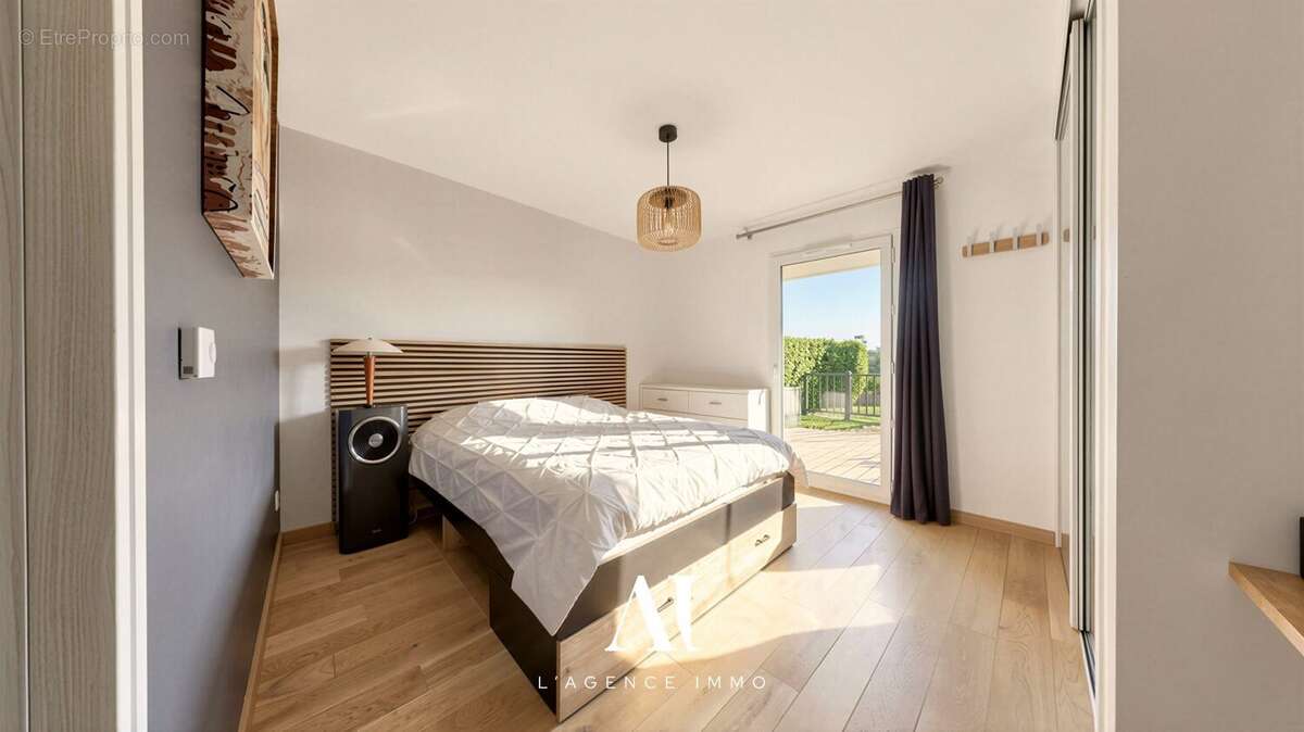 Appartement à THOIRY