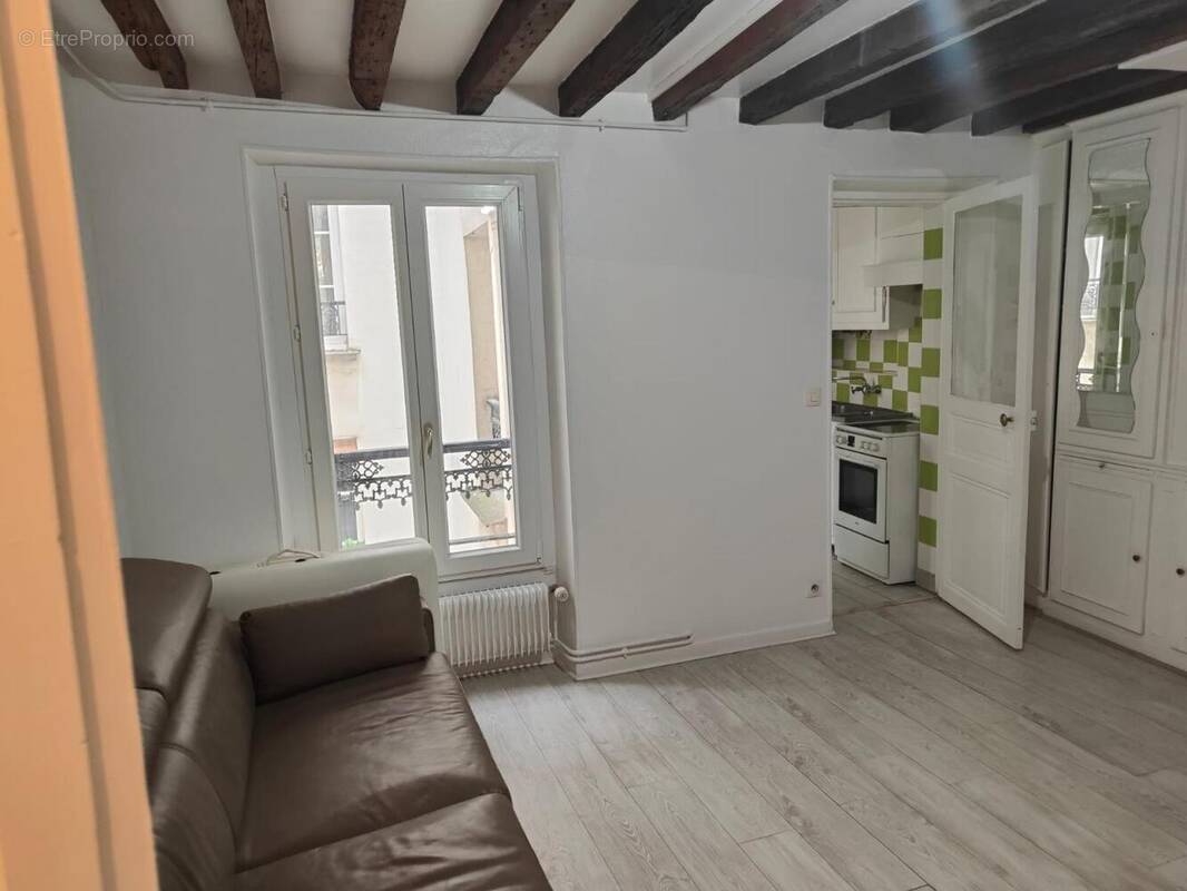 Photo 1 - Appartement à PARIS-18E
