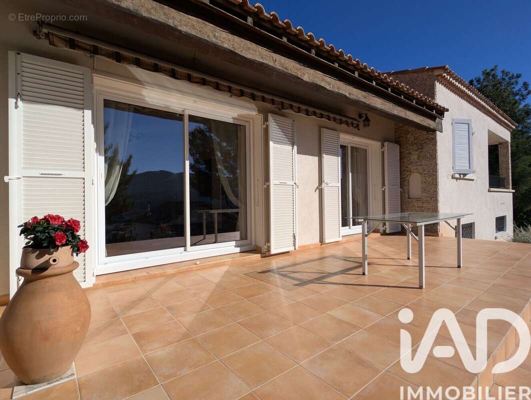 Photo 3 - Maison à SAINT-ZACHARIE