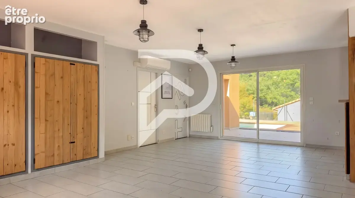 Maison familiale 158m2 avec piscine, sous-sol complet - photo 5