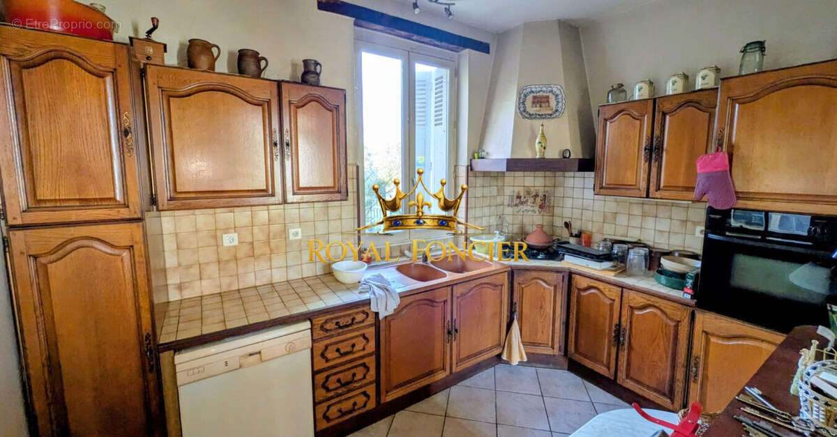 Maison 104 m² à Les Ormes  - photo 7