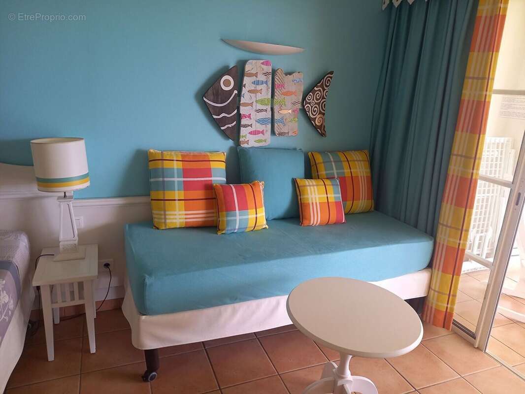 Appartement à SAINTE-LUCE