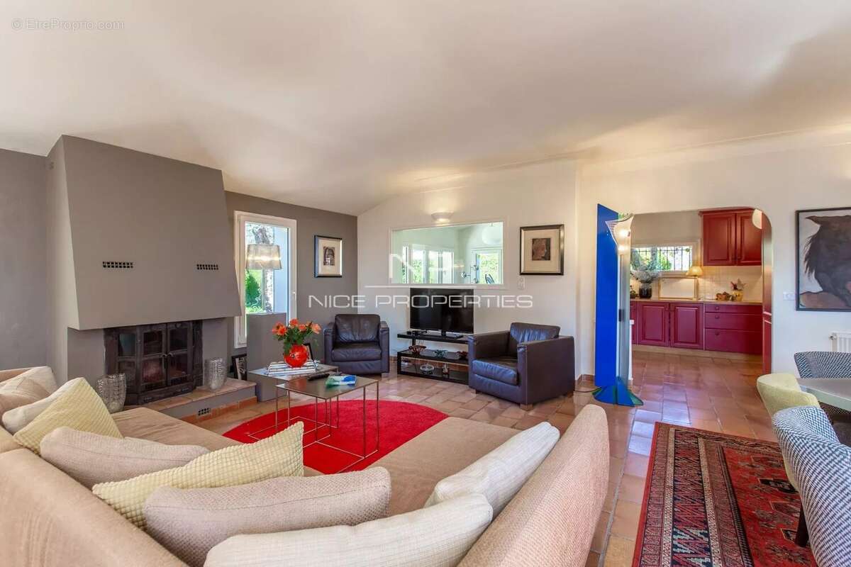 Maison à SAINT-JEANNET