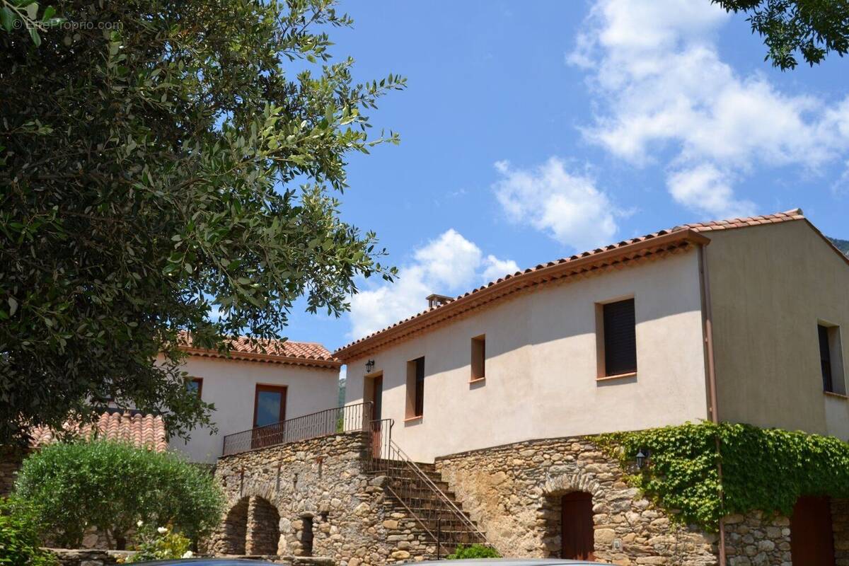 Photo 1 - Maison à COLOMBIERES-SUR-ORB