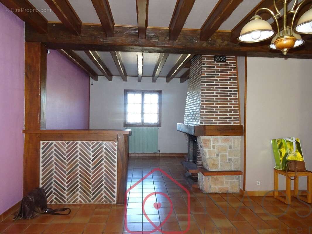 Maison à AUBIGNY-SUR-NERE