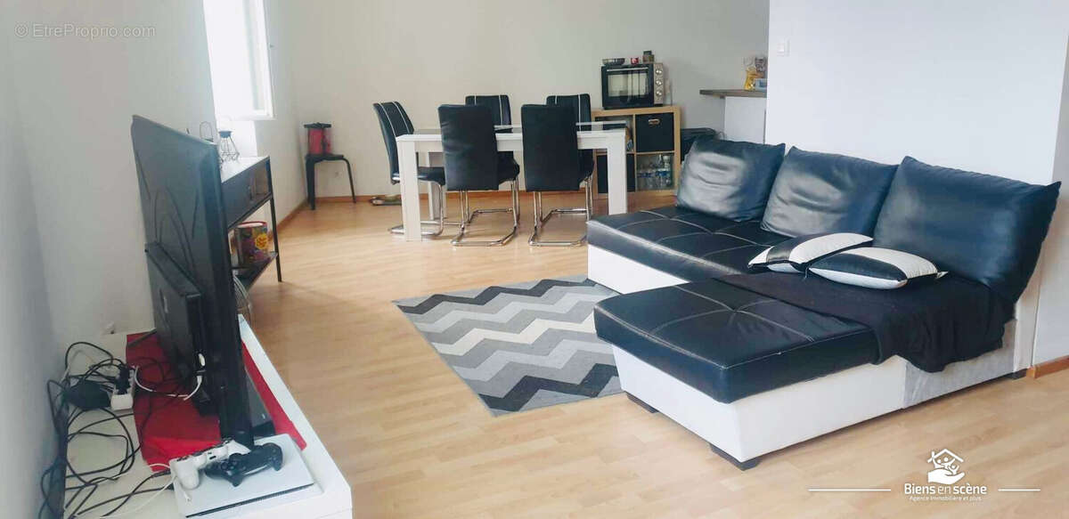 Appartement à SABLONS