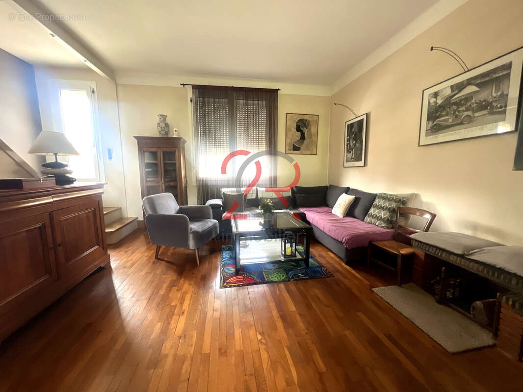 Maison avec espace T2 aménagé, jardin plein Sud et garage - photo 5