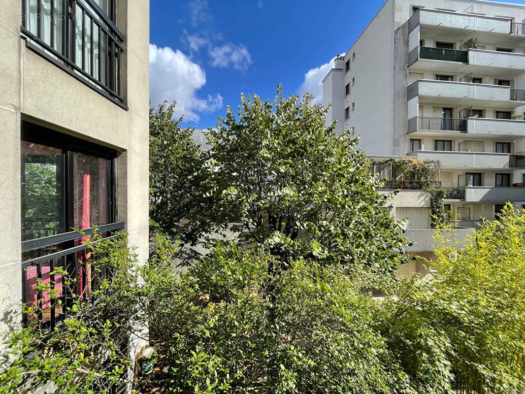 Appartement à PARIS-20E