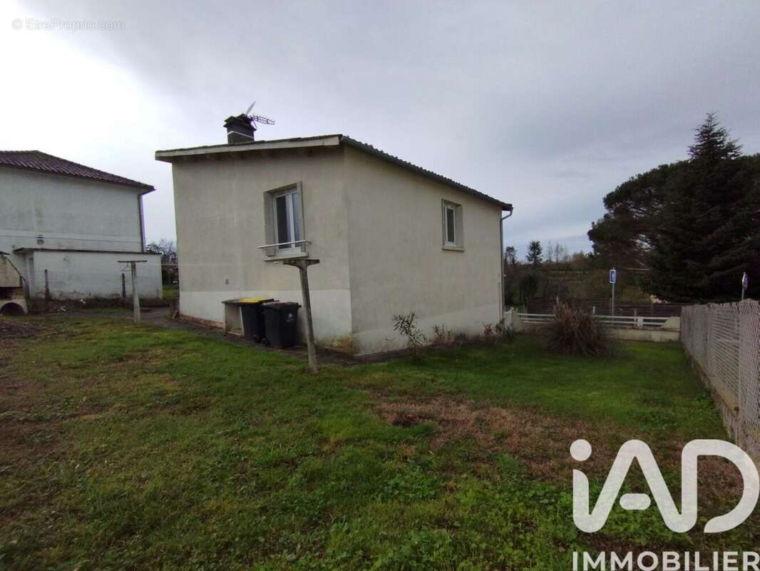 Photo 8 - Maison à COSNAC