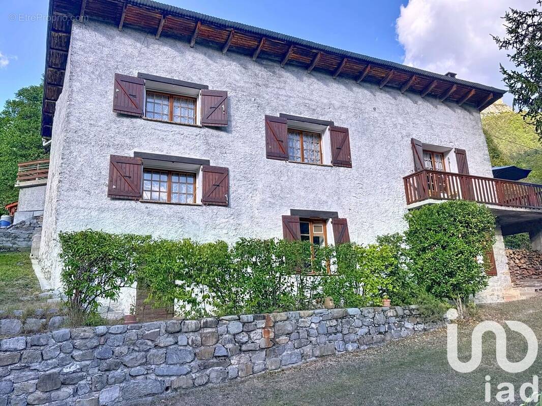 Photo 1 - Maison à SAINT-MARTIN-D'ENTRAUNES