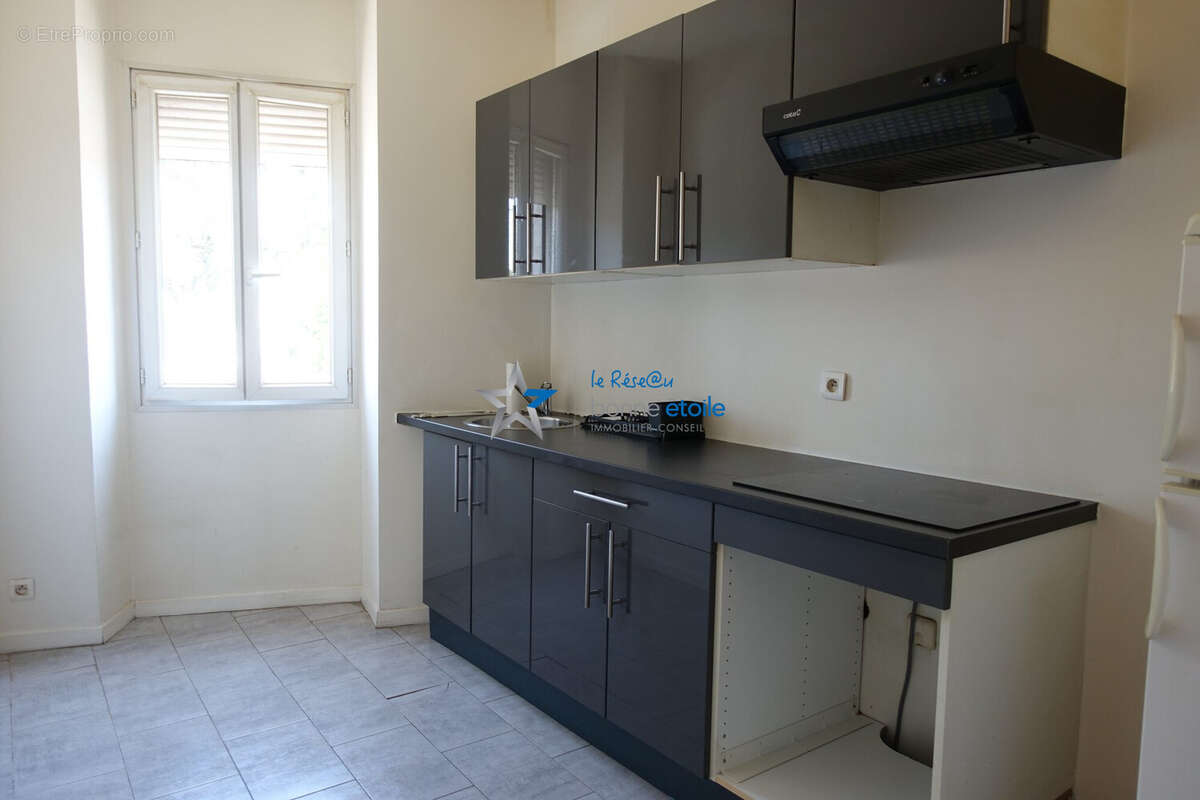 Appartement 54 m² à Marseille-10e  - photo 3
