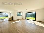 Maison à GRAND-CHAMP