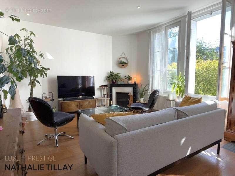 Orléans Dunois, Maison à vendre  avec jardin, piscine et stationnements - photo 5