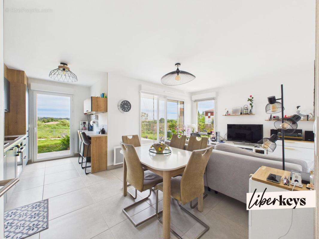 Appartement à FREJUS
