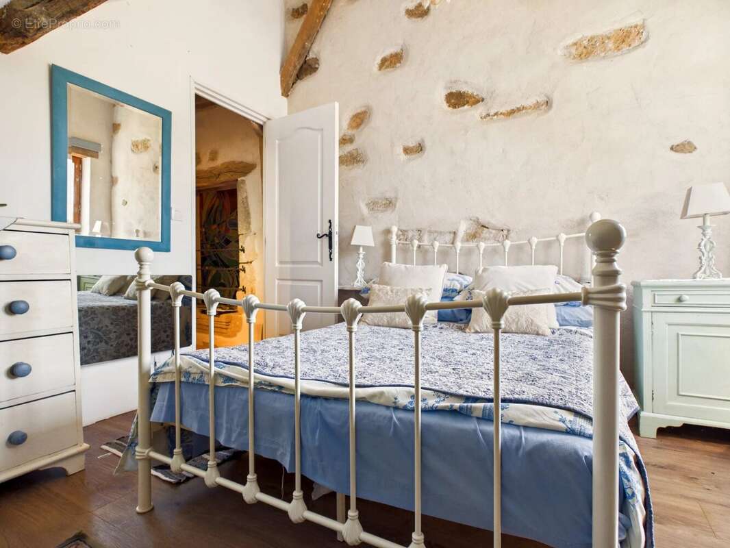 Une occasion rare d'acquérir un château-forteresse unique en son genre, situé au cœur de la Vienne - photo 20