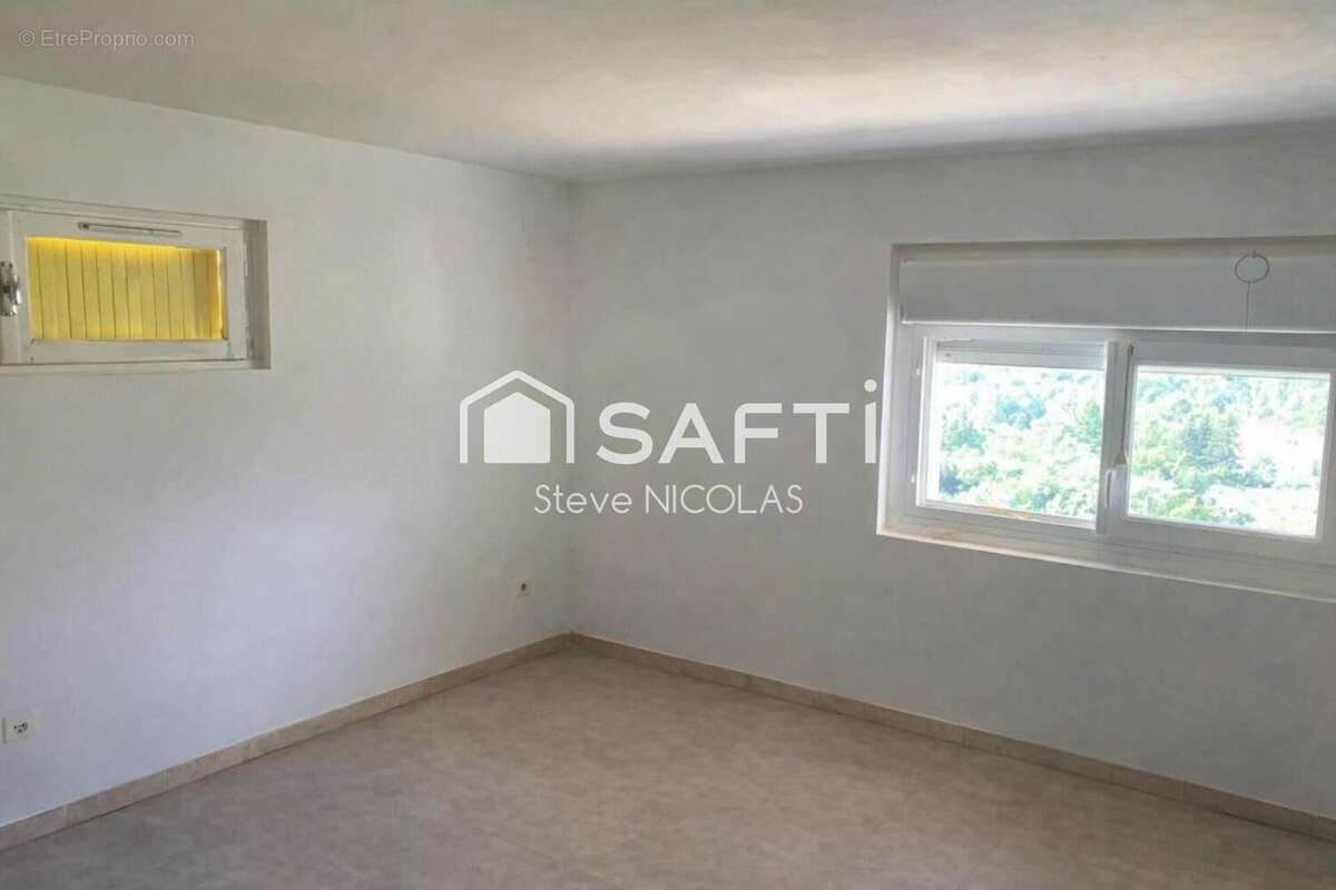 Photo 9 - Appartement à SAINT-FLORENT-SUR-AUZONNET