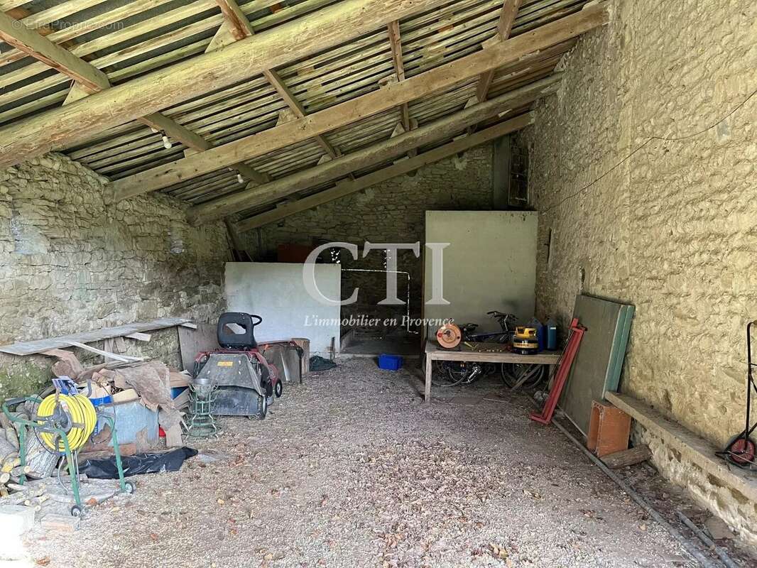 Maison à VAISON-LA-ROMAINE