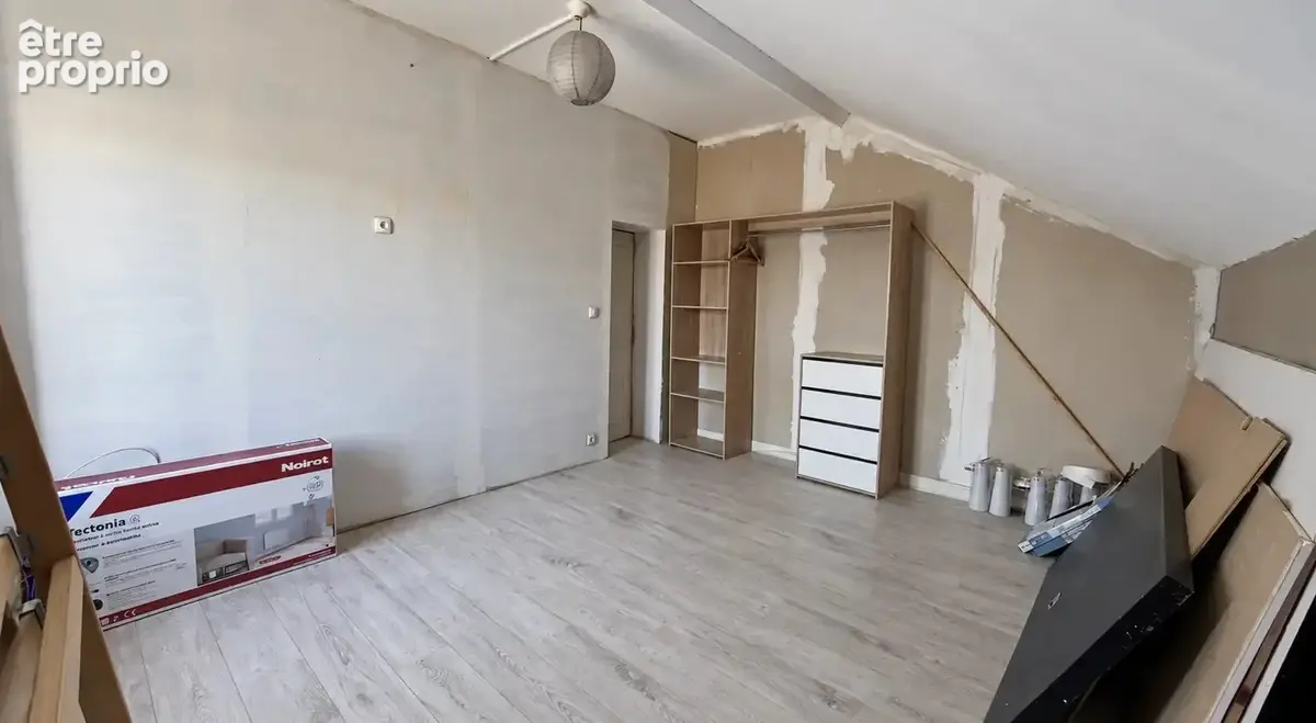 Maison semi-individuelle avec jardin et stationnements - photo 8