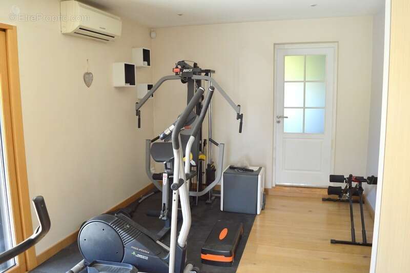 Maison à vendre 11 pièces GENOUILLY (71) - photo 8