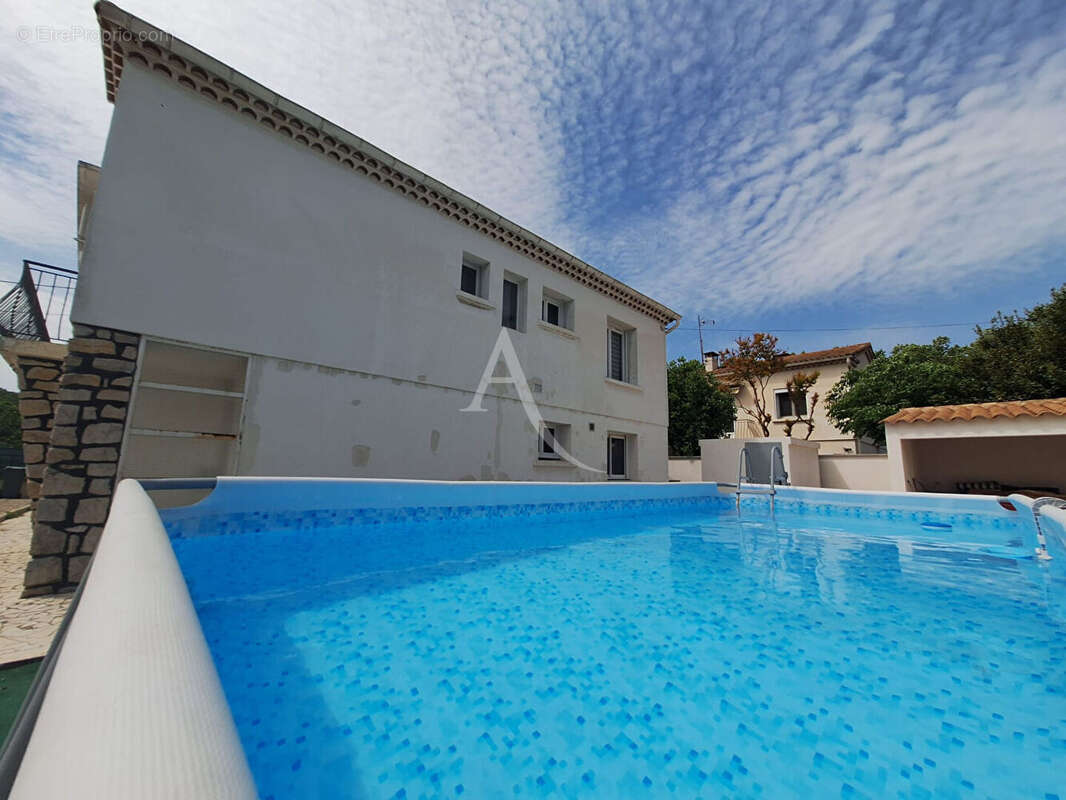 Maison à RODILHAN