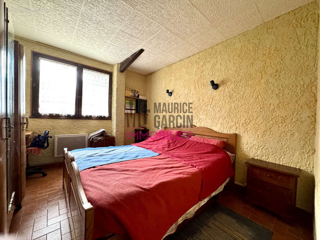 Maison à PERNES-LES-FONTAINES