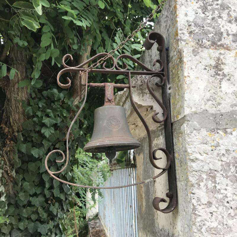 Maison à CHAILLE-LES-MARAIS